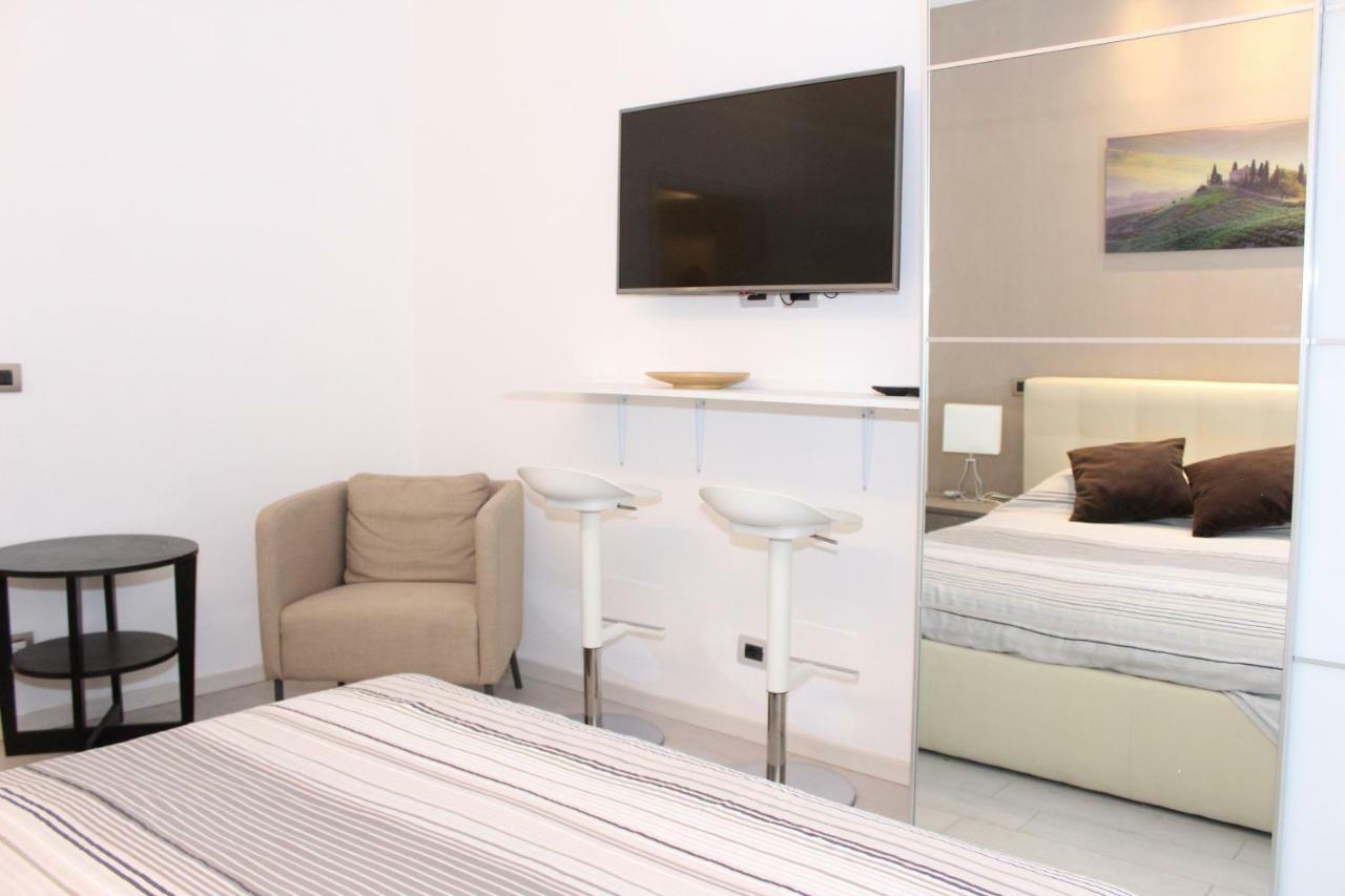 Art Apartment Ponte Vecchio Florenz Exterior foto